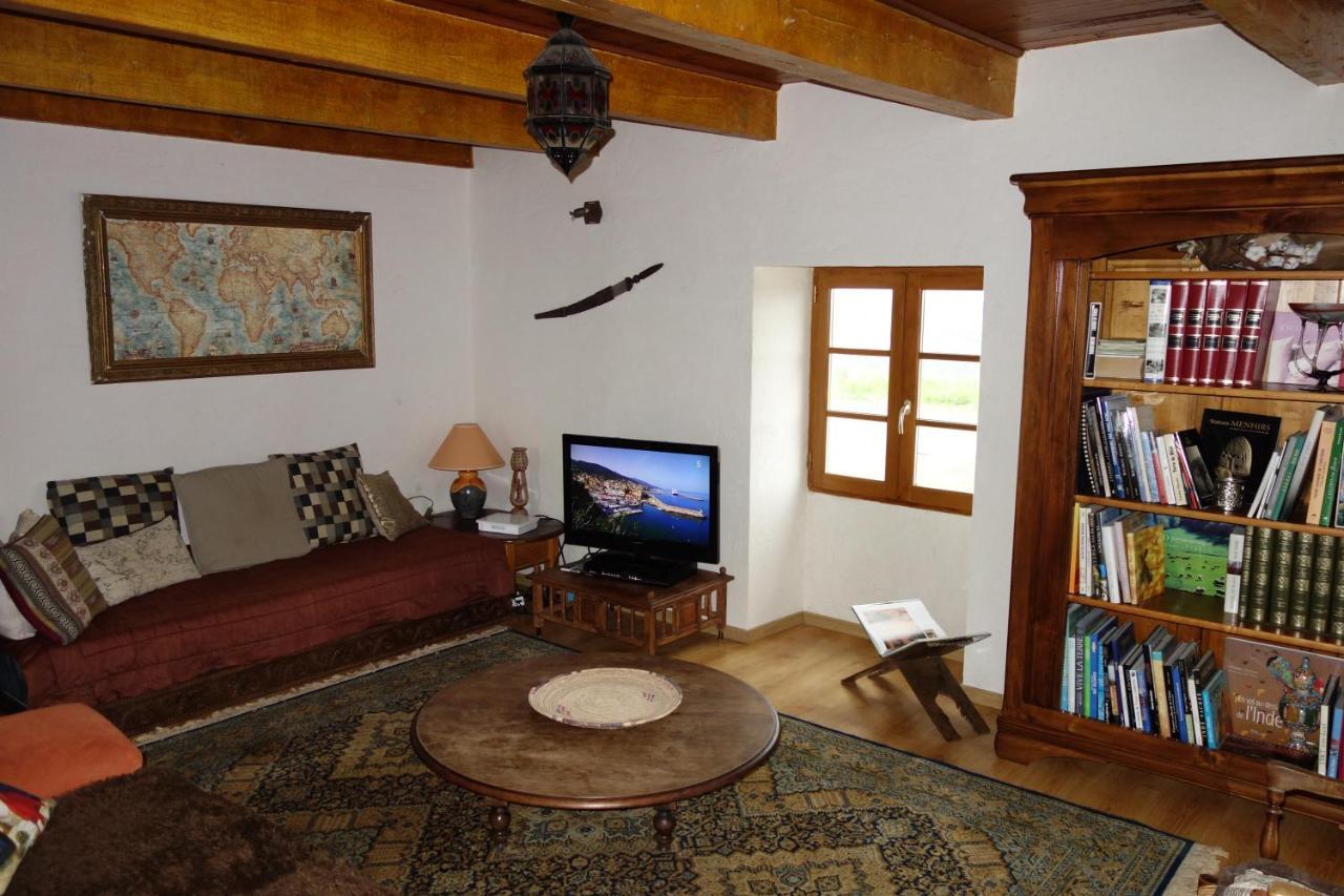 Maison sur la colline cheminée WIFI proche Thermes Aubin  Esterno foto
